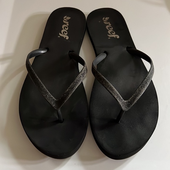 Reef Shoes - Reef flip flops